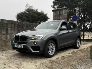 BMW X3 20d — fotografia 1