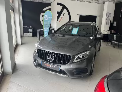 Mercedes-Benz GLA 200 d 7G-DCT AMG Line