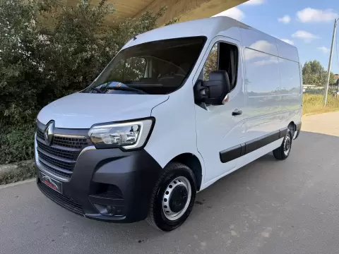 Renault 2.3 dCi L2H2 3.5T