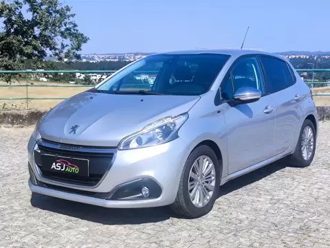 Peugeot 208 1.6 BlueHDi Style