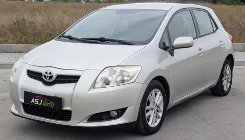 Toyota Auris 1.33 VVT-i Comfort