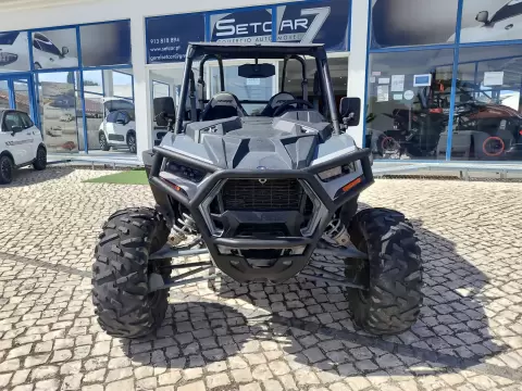Polaris RZR 1000 Pro 4