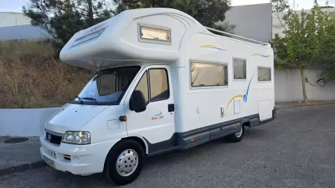 CI International Mizar 280 Maxi 7 Metros Cama Casal traseira