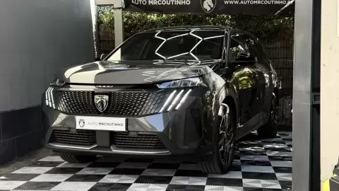 Peugeot 5008 1.2 Hybrid Allure e-DCS6