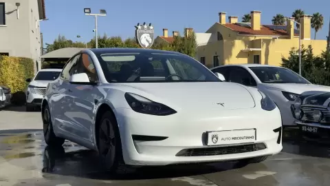 Tesla Model 3 RANG PLUS RWD