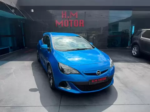 Opel Astra GTC OPC 2.0 T