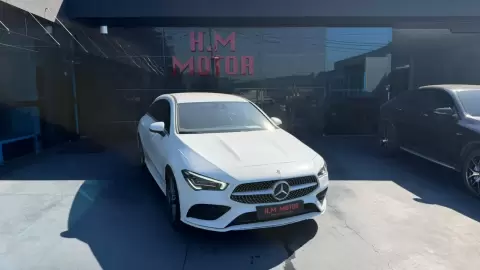 Mercedes-Benz CLA 250 e Shooting Brake AMG Line