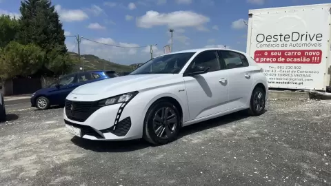 Peugeot 308 1.2 Hybrid Style e-DCS6