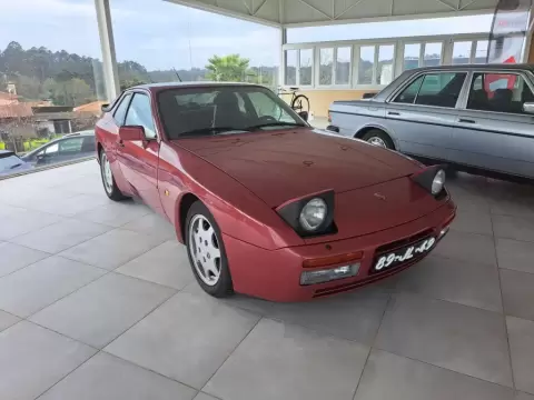 Porsche 944 S2