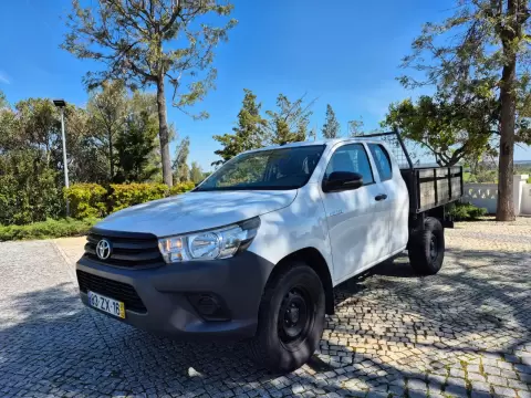 Toyota Hilux 2.4 D-4D 4WD CE CH