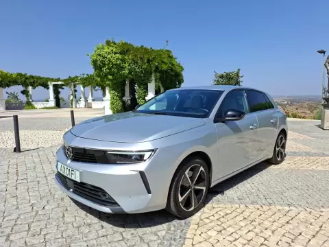 Opel Astra 1.5 D Elegance