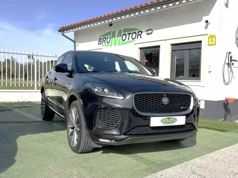 Jaguar E-Pace P 300 AWD R-DYNAMIC