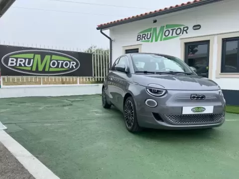 Fiat 500 e LA PRIMA BY BOCELLI