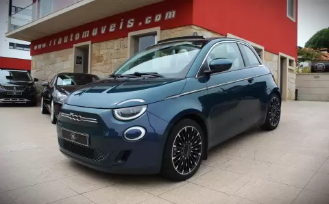 Fiat 500e La Prima