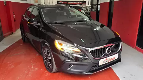 Volvo V40 Cross Country 2.0 D2 Momentum Geartronic
