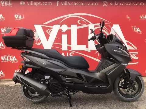 Vortex Maxi Scooter