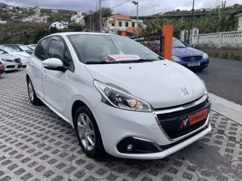 Peugeot 208 1.2 PureTech Access