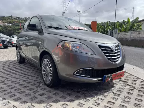Lancia Ypsilon 1.3 M-jet S&S Gold
