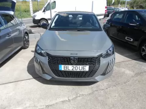Peugeot 208 II 1.2 PURETECH