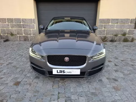 Jaguar XE 20d Aut. Portfolio