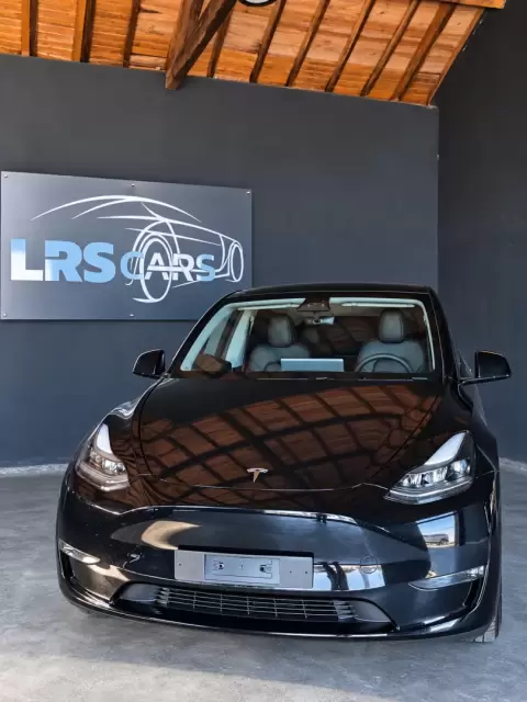 Tesla Model Y Long Range Tração Integral Premium