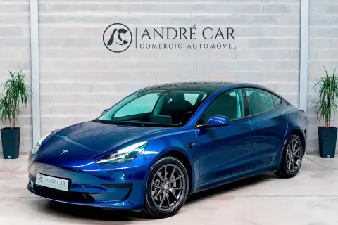 Tesla Model 3 Standard Range Plus Rwd