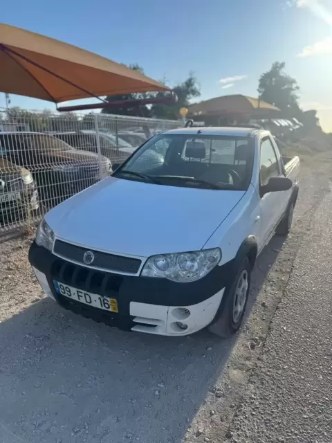 Fiat Strada 1.2