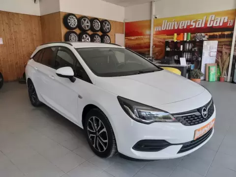 Opel Astra Sports Tourer 1.2 Turbo Business Edition