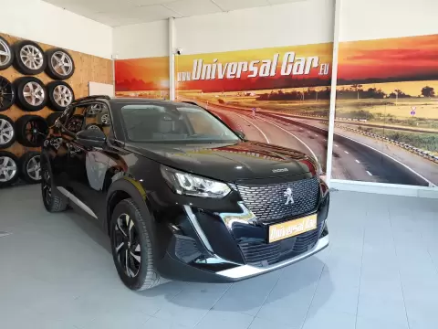 Peugeot 2008 1.2 PureTech Allure Pack