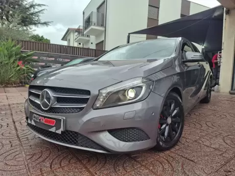 Mercedes-Benz A 180