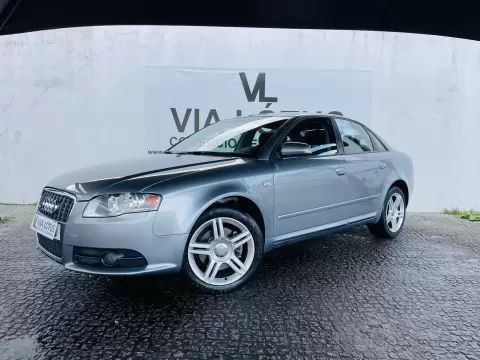 Audi A4 2.0 TDI S-line