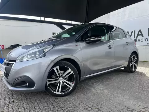 Peugeot 208 1.6 BlueHDi GT Line