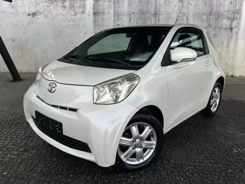 Toyota iQ 1.0 VVT-i Essential+AC