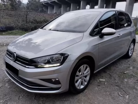 VW Golf 1.6 TDI Confortline