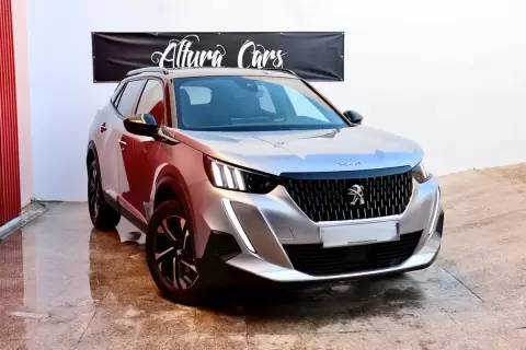 Peugeot 2008 Puretech 130 Eat8 Gt