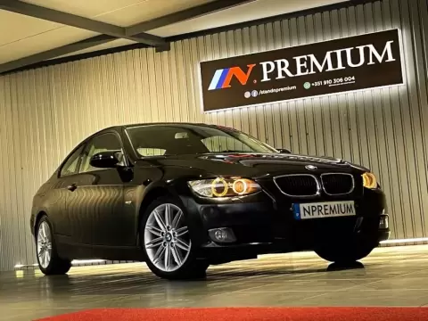 BMW 320 i Coupe