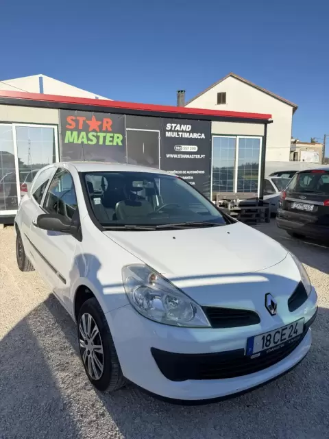Renault Clio III 1.2 16V Pack