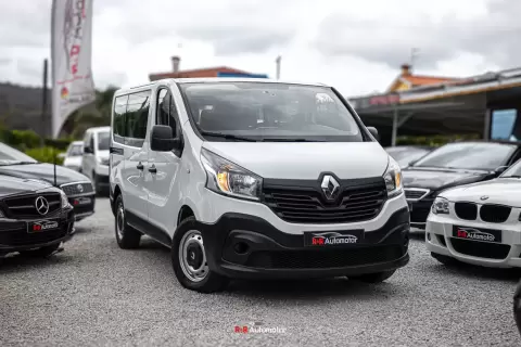 Renault Trafic 1.6dCi L1H1 9 Lugares NACIONAL