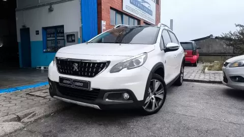 Peugeot 2008 1.2 PureTech Allure