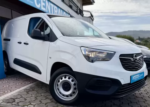 Opel Combo 1.5 D L2H1 Enjoy 102Cv | CARPLAY | 3 LUG | IVA DEDUTÍVEL