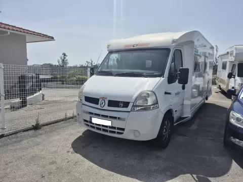 Renault Master MASTER 3.0 DCI 135 CV - TRIGANO CIGI RIVIERA GARAGE C/AC - 4 LUGARES – 4 DORMIDAS