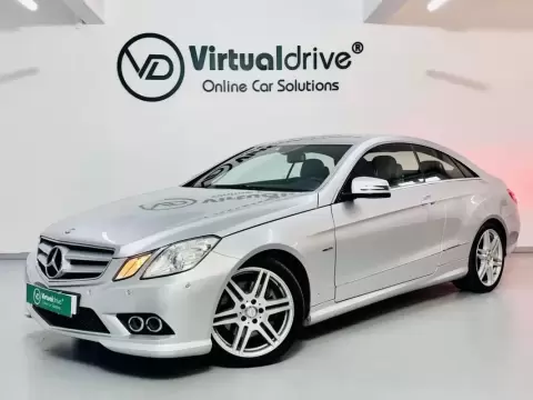 Mercedes-Benz E 220 CDi BlueEfficiency