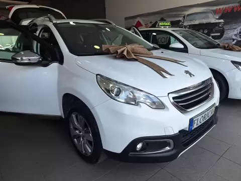 Peugeot 2008 1.2 VTi Allure
