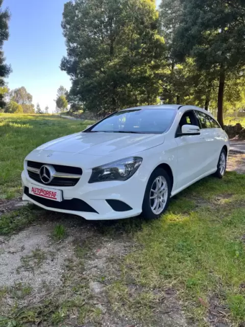 Mercedes-Benz CLA 200 Shooting Brake d