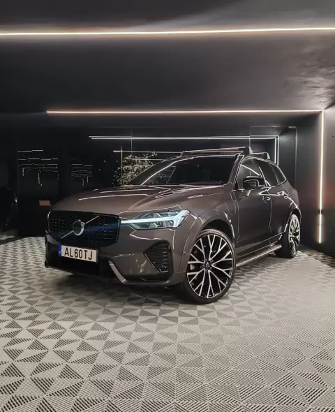Volvo XC 60 2.0 T6 PHEV R-Design AWD