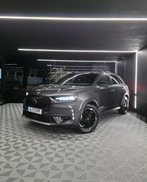 DS DS7 Crossback E-Tense Performance Line EAT8