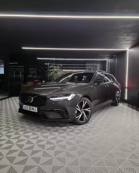Volvo V90 2.0 T6 PHEV R-Design AWD