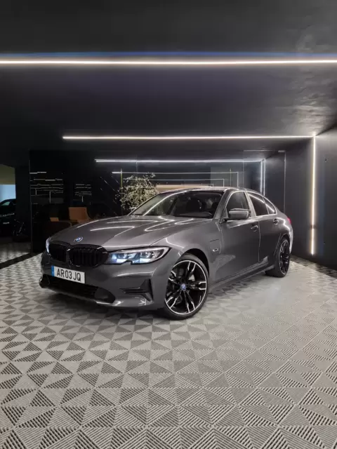 BMW 320 e Line Sport Auto