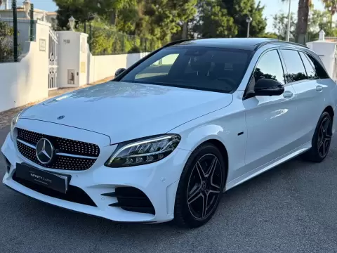 Mercedes-Benz C 300 de AMG Line