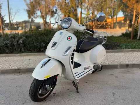 Vespa Gts Super 300ie